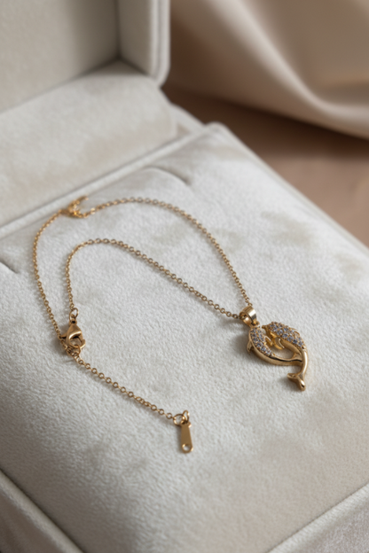 Dolphin Pendent Necklace